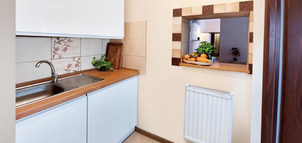 Apartament Gorki Male Tuszyn Bagian luar foto