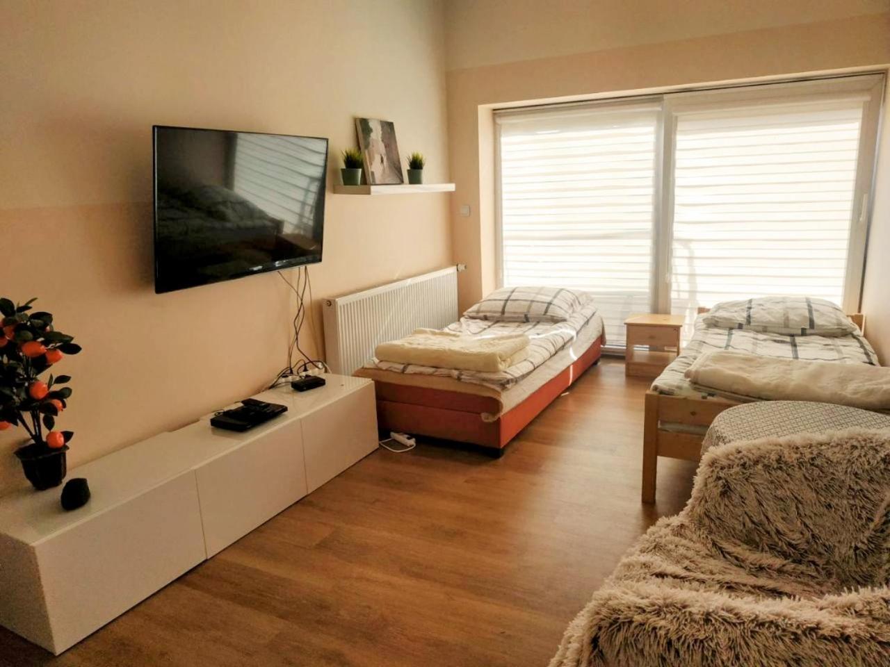 Apartament Gorki Male Tuszyn Bagian luar foto