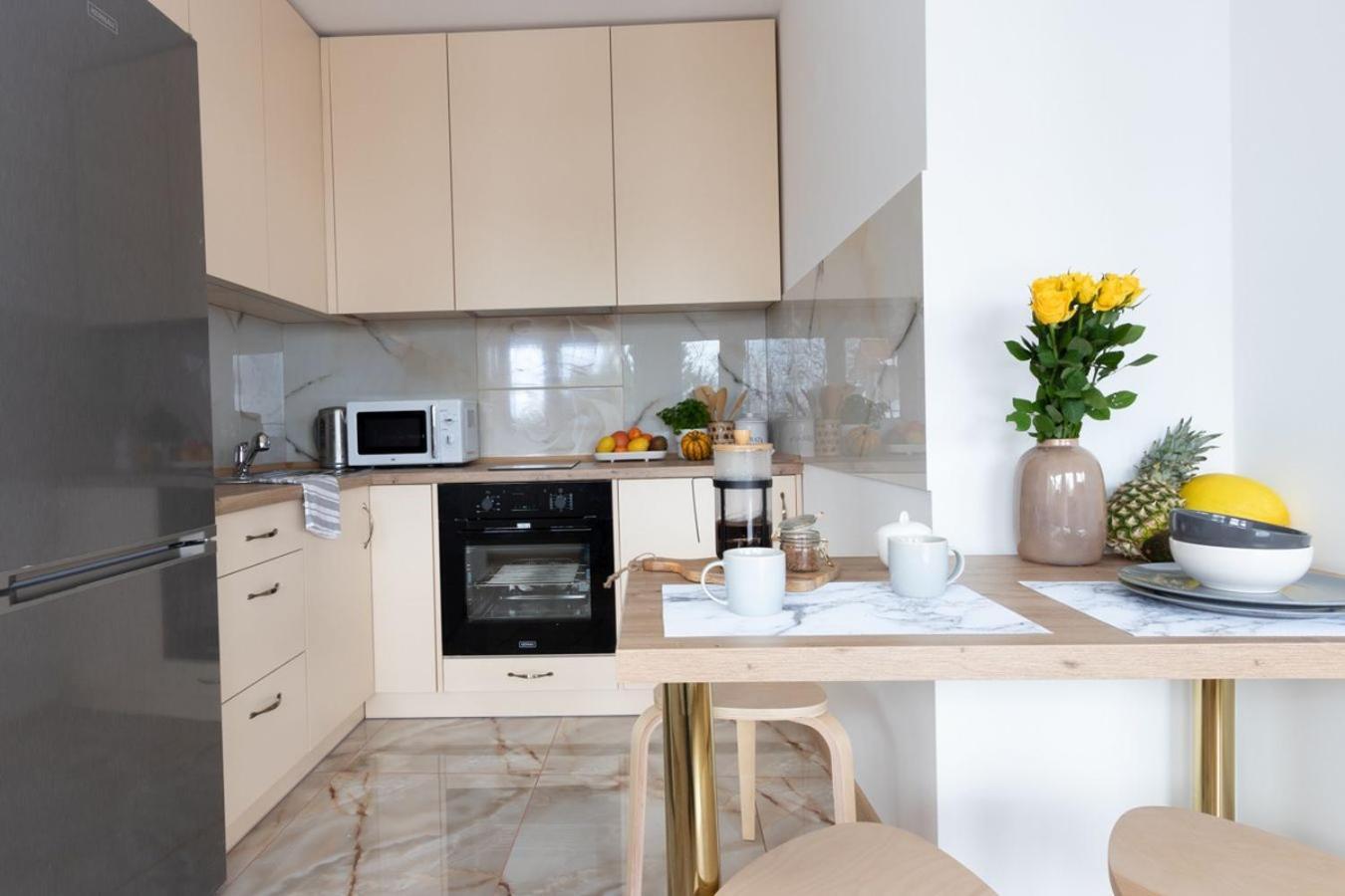 Apartament Gorki Male Tuszyn Bagian luar foto